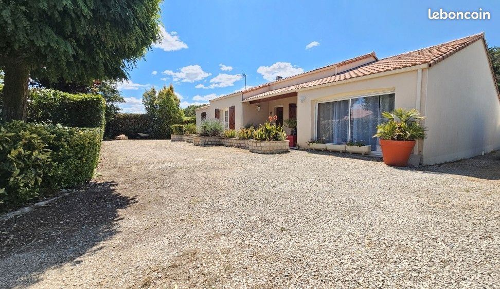 Maison 7 pièces 163 m² · à Échiré · 163 m² · 295 000 €