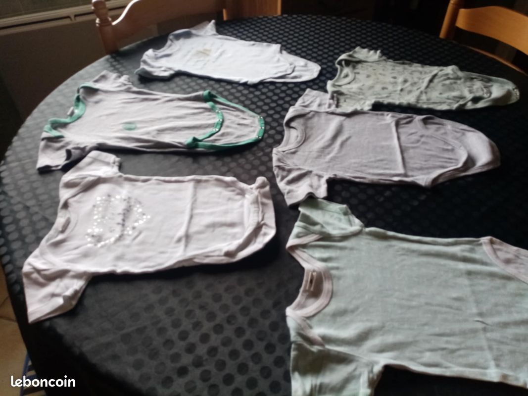Lot de 6 bodies été 9 mois garçon (image 6)