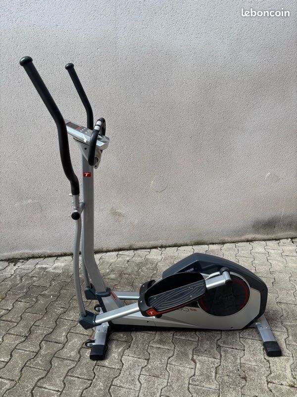 Vélo elliptique (image 1)
