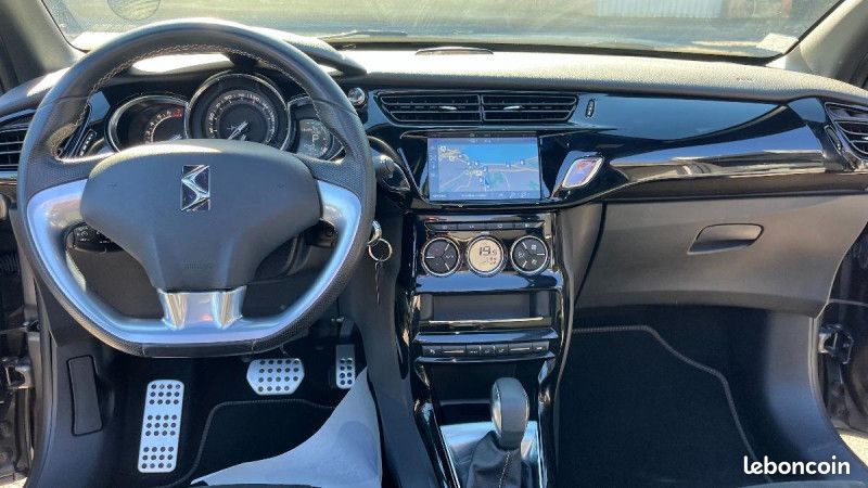 Ds DS 3 PURETECH 110CH PERFORMANCE LINE AUTOMATIQUE (image 9)