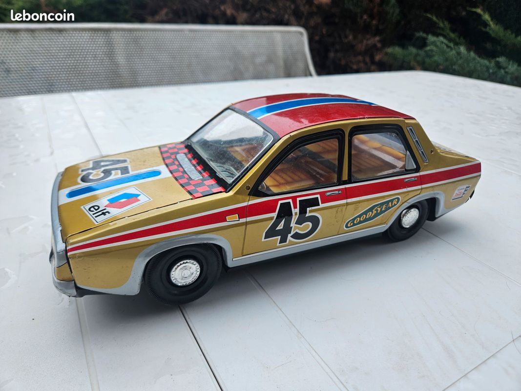 ANCIEN JOUET VOITURE De Marque Huilor Annee 70 EUR 25,00 - FR