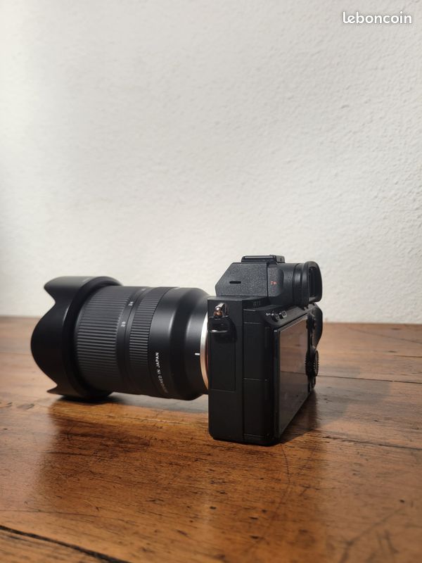 Sony Alpha 7 (A7) – Boîtier Hybride Avec 9000 Déclenchements, Bon état