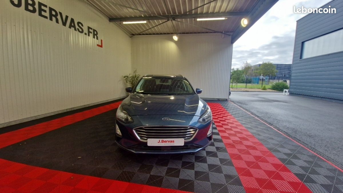 Ford Focus SW 1.5 ECOBLUE 120 SS TITANIUM X (image 2)