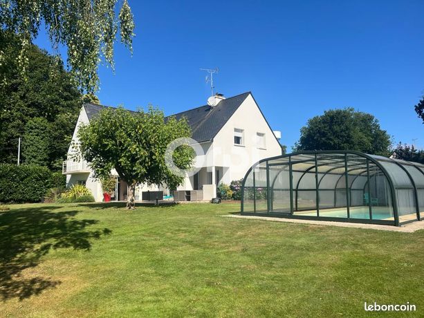 Maison 9 pièces 285 m²