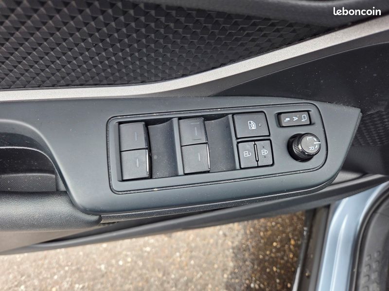 Toyota C-HR 122h Dynamic Ultimate (image 14)
