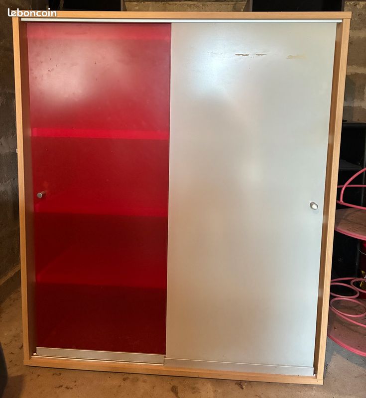 Vends meuble vitre avec etageres (image 1)