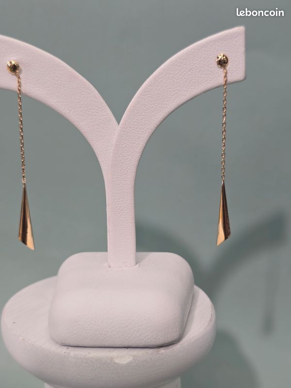 Boucles D'Oreilles Pendantes Chaîne Or Jaune 18 Carats - Modèle Clous Élégant