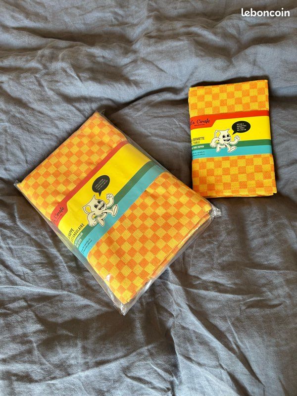 Nappe Carrée Rayée Gris / Blanc 150x150cm 100% Coton ALPHONSINE | Linge