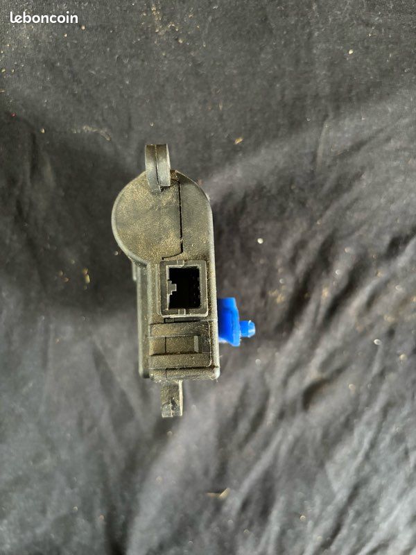 Moteur d’ouverture de trappe chauffage Partner /Berlingo (image 3)