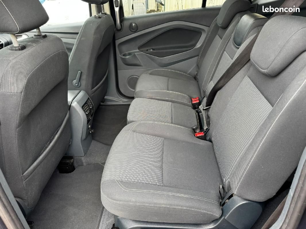 Ford Grand C-Max 1.6 TDCI 115 FAP Titanium X (image 9)