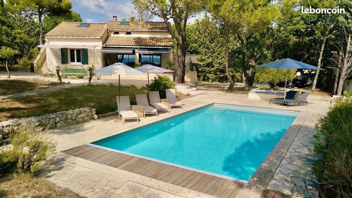 Maison 6 pièces 140 m² · à Blauvac · 140 m² · 780 000 €