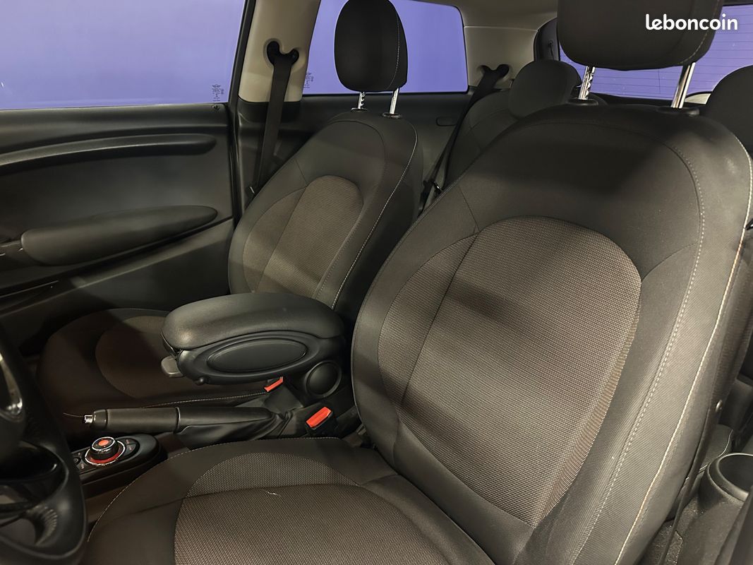 Mini Business 1.5 D 116ch - 2018 - Boîte auto-Climatisation (image 13)