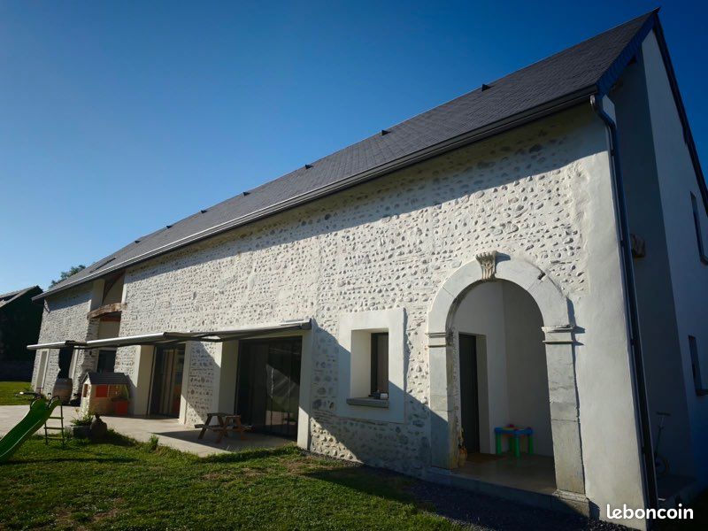 Maison 5 pièces 255 m² · à Ibos · 255 m² · 689 000 €