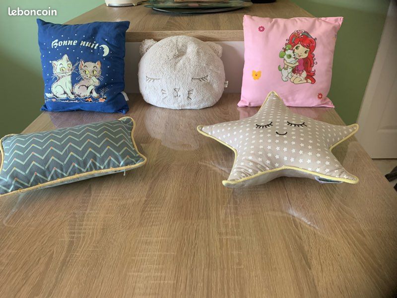 Lot de 5 coussins pour chambre enfants (image 1)