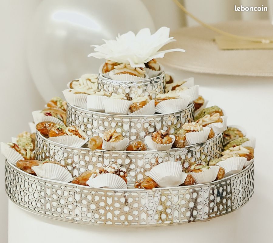 KINMRIS Lot De 4 Présentoirs à Gâteau En Carton Rose Doré à 3 étages