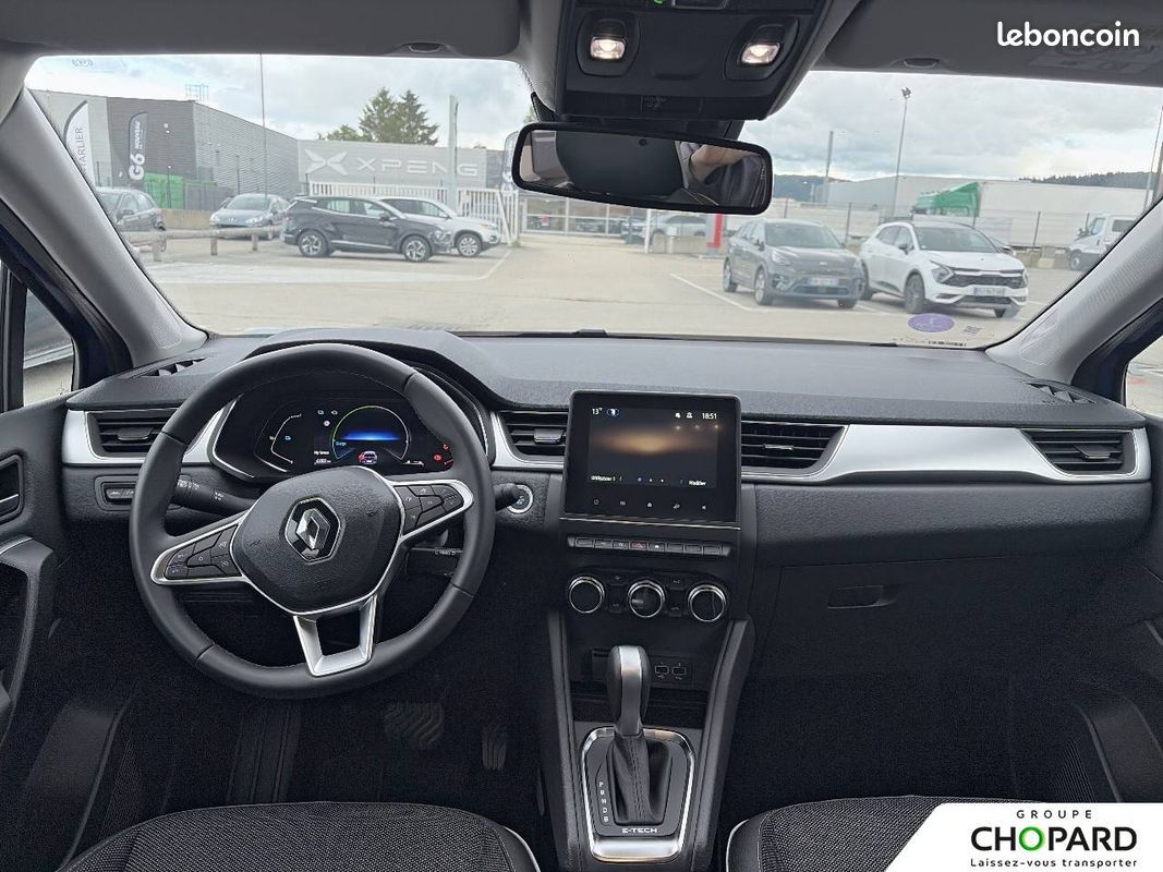 RENAULT Captur E-Tech hybride 145 Techno (image 12)