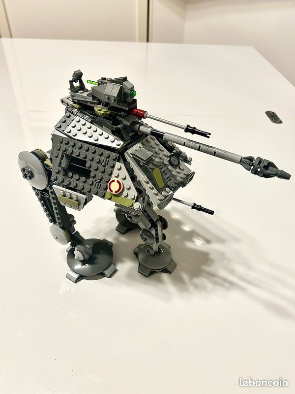 Lego Star Wars - L'AT-AP - Complet (image 1)