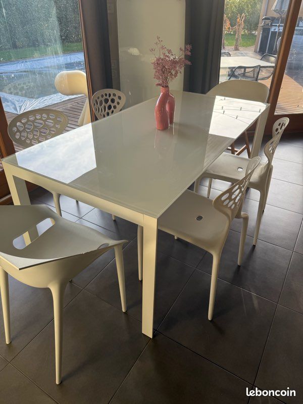 Table à manger extensible (image 1)