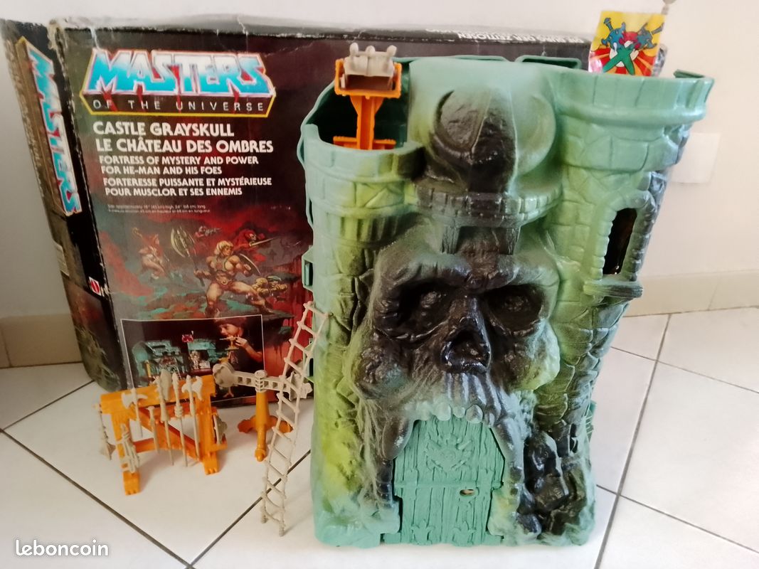 Château des Ombres Grayskull les Maîtres de l'Univers Origins avec Accessoires Mattel Vert