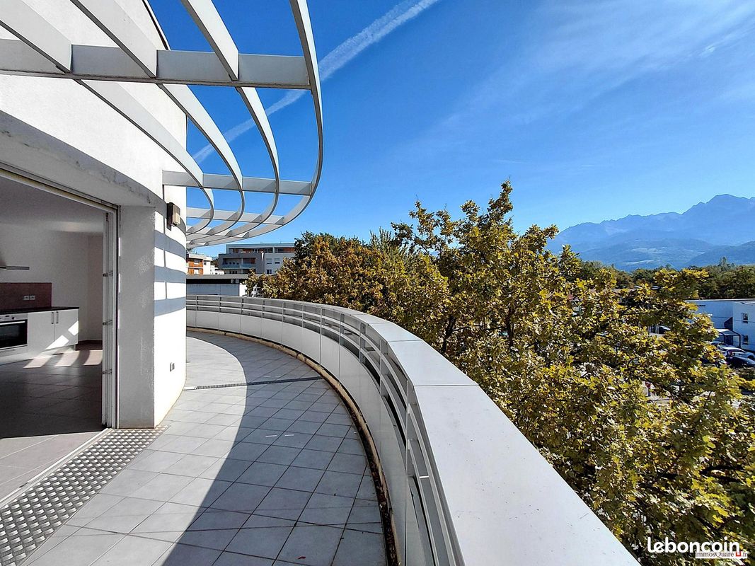 Appartement 3 pièces 74 m² · à Meylan · 74 m² · 299 000 €
