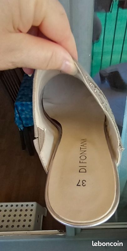 Chaussures ouvertes T 37 (image 6)