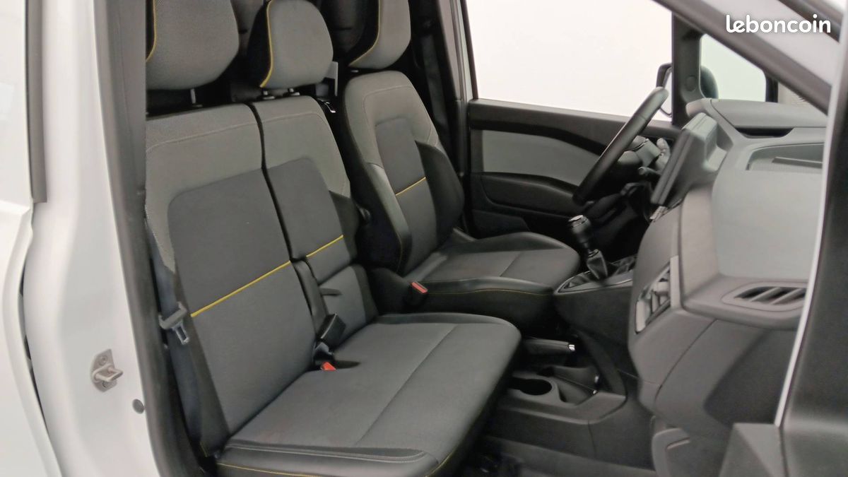 Renault kangoo van blue dci 95 extra 22 (image 21)