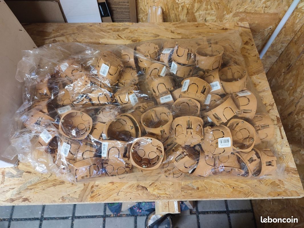 Lot de boîtiers électriques SIB P1 6840 – Ø68 mm – profondeur 40 mm – 200 à 250 pièces (image 4)