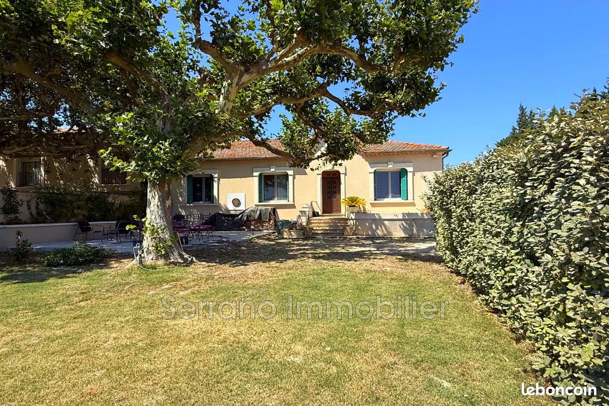 Maison 5 pièces 137 m² · à Rognonas · 137 m² · 429 000 €