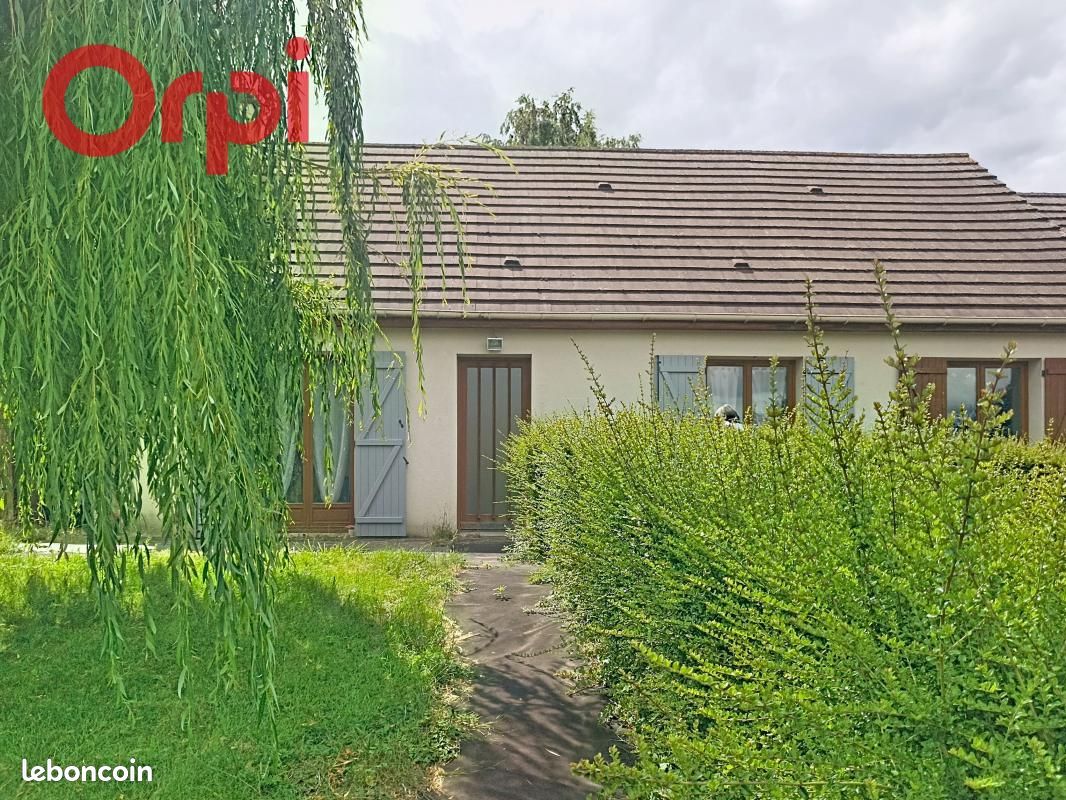 Maison 4 pièces 90 m² · à Saint-Hilaire-la-Gravelle · 90 m² · 139 750 €