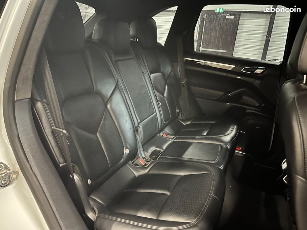PORSCHE CAYENNE 3.6 V6 440 ch GTS Tiptronic A (image 11)
