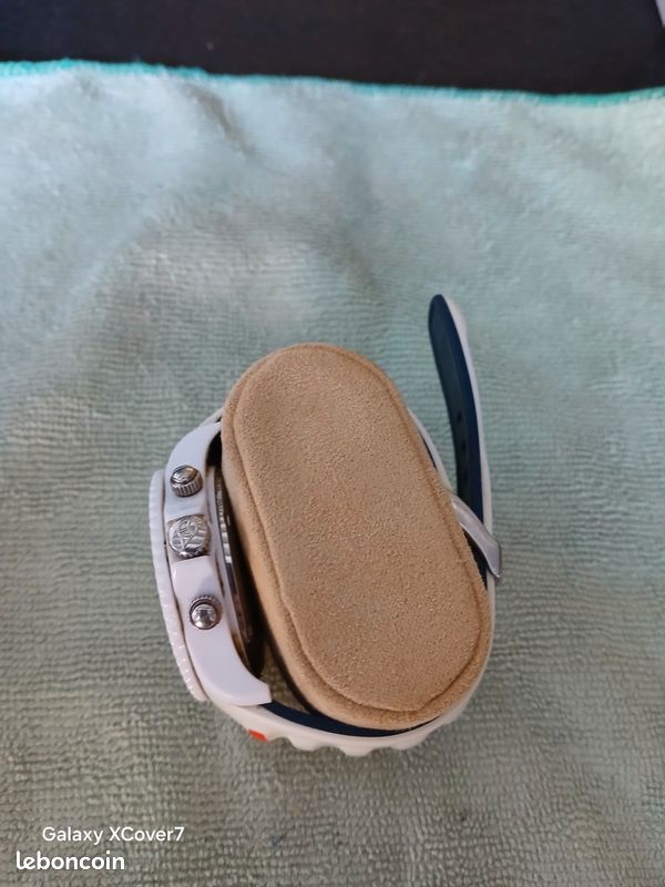 Montre Ice Watch blanche BMW Motorsport bracelet silicone