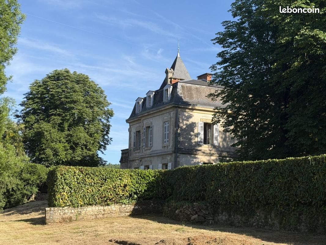 Maison 13 pièces 280 m² · à Le Buisson-de-Cadouin · 280 m² · 575 000 €