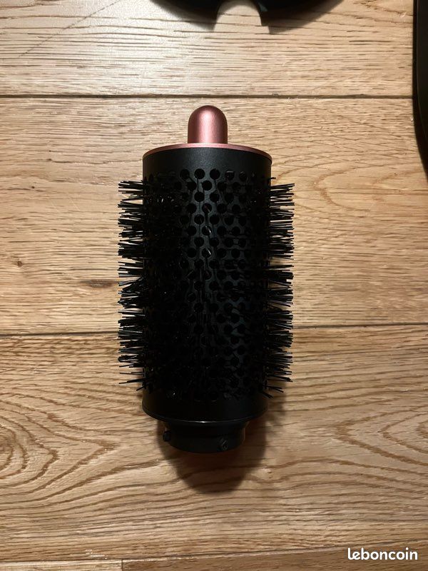 Vendu. Dyson airwrap i.d rose (image 4)