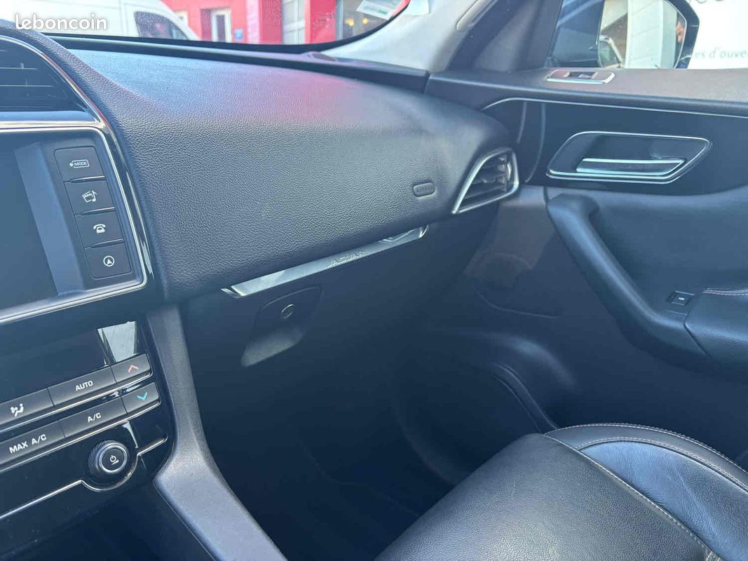 Jaguar f-pace 2017 (image 15)