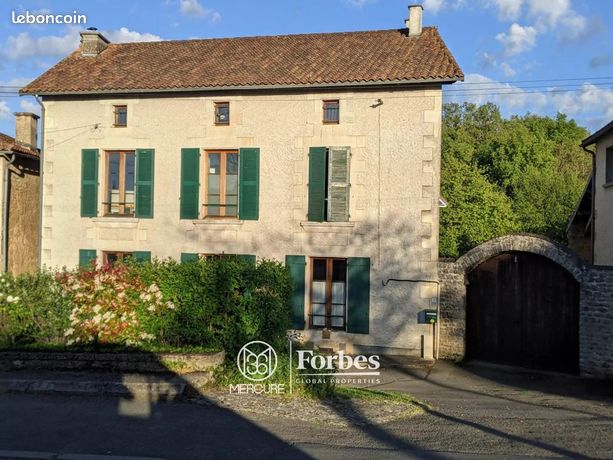 Maison de village 9 pièces 262 m²