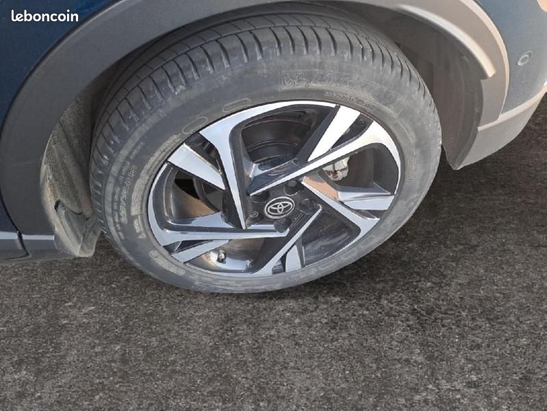 Toyota C-HR 2.0 Hybride 184ch Collection E-CVT (image 14)