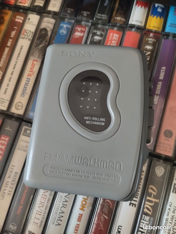 SONY WALKMAN WM-FX477 Mega Bass Radio Baladeur Cassette Player Vintage 1990s EUR 59,00 - FR