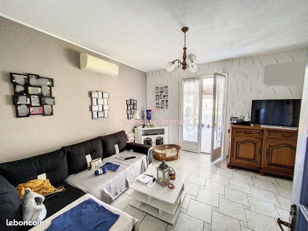 Pavillon 5 pièces 141 m² - Sers 16410 (image principale 1)