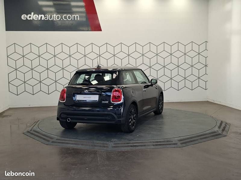 Mini Hatch 3 Portes Cooper 136 ch DKG7 Edition Camden (image 5)