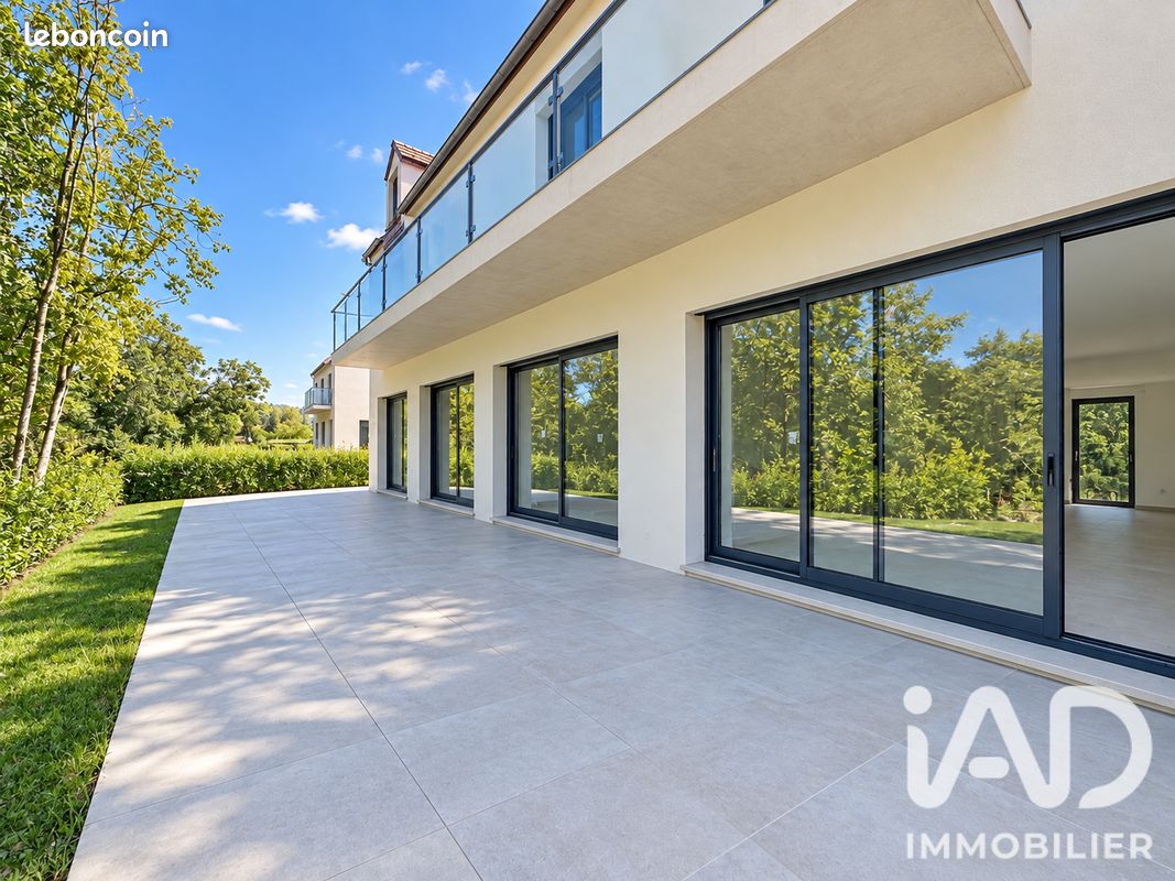 Maison 6 pièces 181 m² · à Maule · 181 m² · 535 000 €