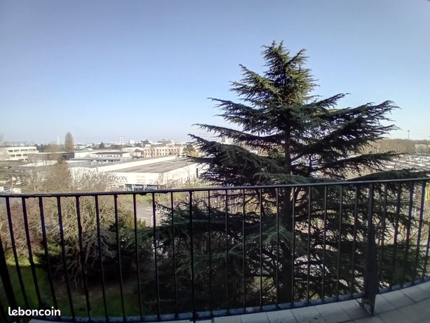 Appartement T4 lumineux