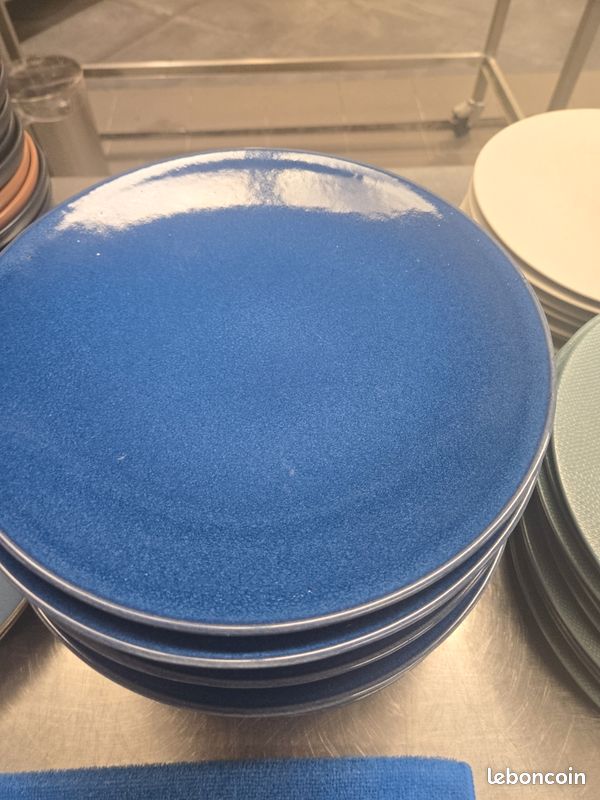 Assiette 27cm bleu (image 1)