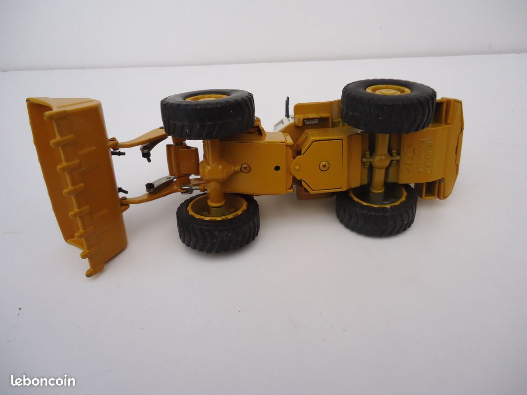 Chargeuse sur pneus Fiat-Hitachi FR130,2 (image 2)