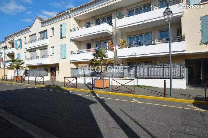 Studio 1 pièce 27 m²