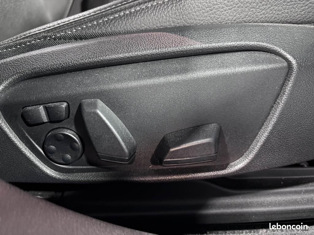 BMW SERIE 1 120d xDrive M Sport /Toit ouvrant/HUD/Harman Kardon/Sièges élec et chauffants/ (image 14)