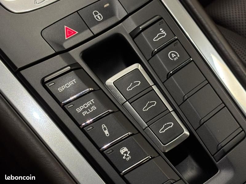 Porsche 911 Coupe Carrera S PDK (image 29)