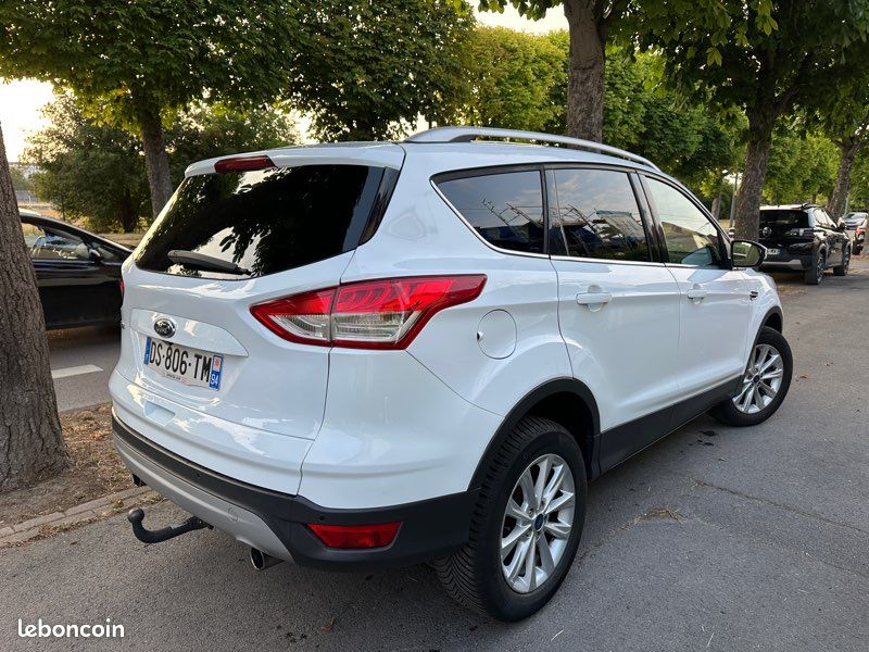 🚙 FORD KUGA 150 CH – Tour option - Toit panoramique - Embrayage neuf (image 2)