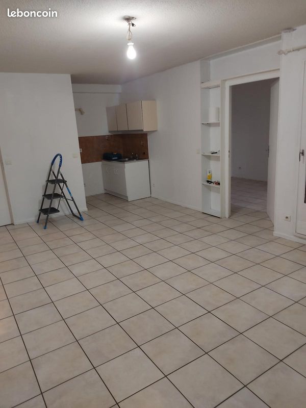 Appartement 2 pièces 46 m² · à Montélimar · 46 m² · 530 €/mois