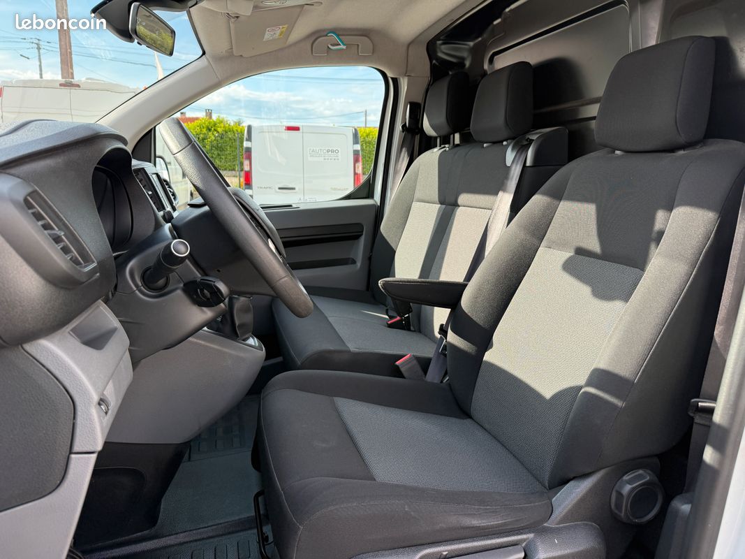 CITROËN JUMPY XS CarPlay Caméra de recul Excellent état (image 9)