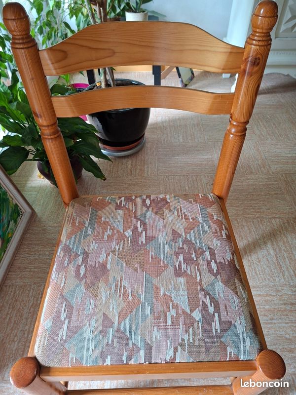 Table et chaises en pin (image 4)